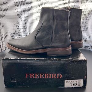 Brand new Mens Freebird Douglas Boot in Olive size 9